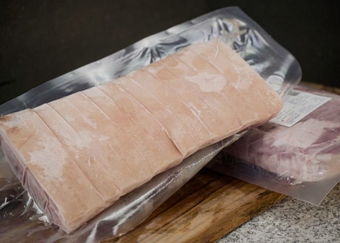 Stegeflæsk (stegt flæsk) – 90 kr. pr. kg – Danmark – 1–1,8 kg – Frost